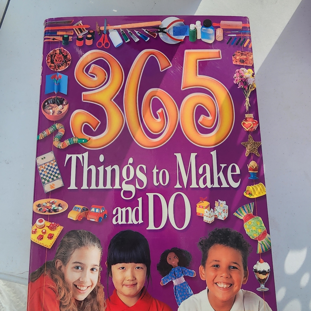 365 Things to Make and Do - Purple Activity Book